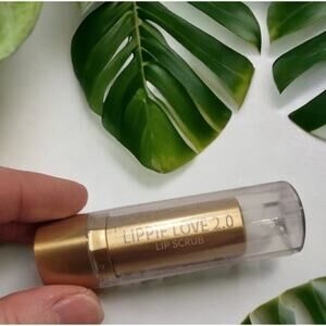 Manna Kadar Beauty Lippie Love 2.0 Lip Scrub NEW